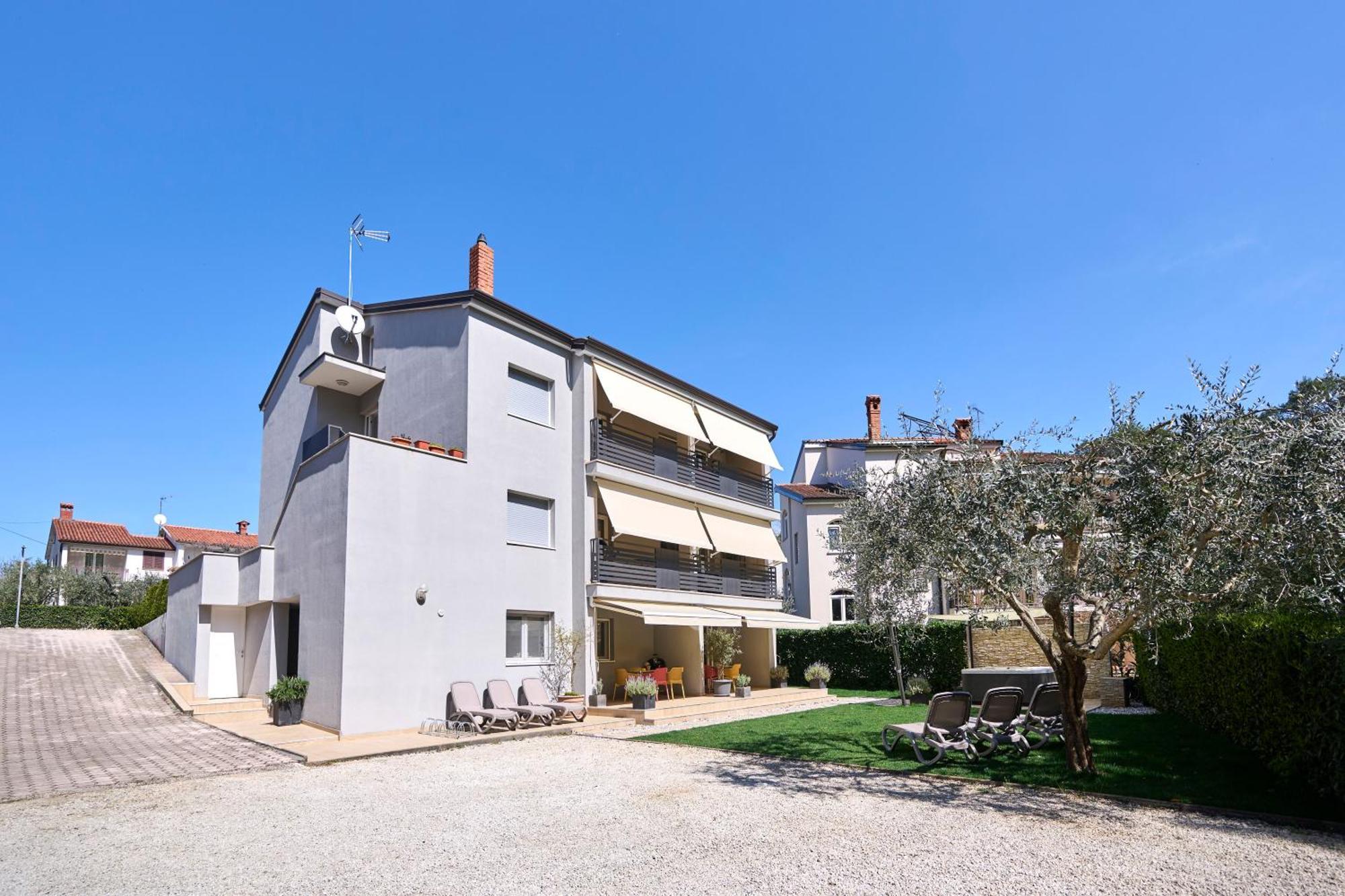 Apartment Martello Forest View Porec Esterno foto